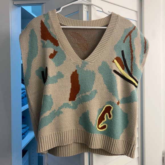 ⚠️ 2 for 10 ⚠️ Sweater Vest Shein size small - Picture 3 of 6